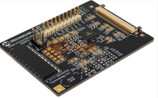 Microchip推出最小maXTouch触摸屏控制器， 应用于汽车智能面板和多功能显示屏